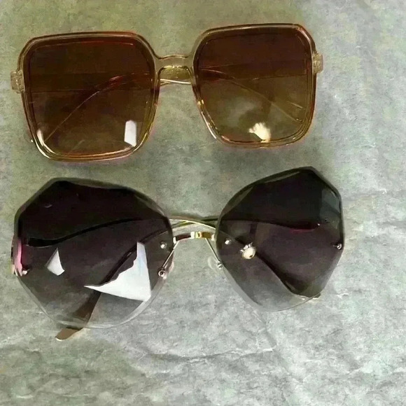 Accessories - Woman sunglasses.